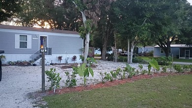 Come take a look at this 2024 barely lived in 2/2 Mobile home on - photo 2