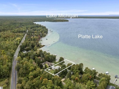 Waterfront 3 BR, 2 BA home with 100 ft private frontage on - photo 2