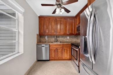 Discover comfortable, carefree living in this beautifully - photo 6