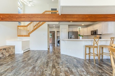 Beautiful, sun-filled 3-bedroom townhome in the heart of Lower - photo 12