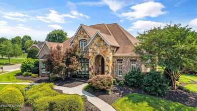 Welcome to Montgomery Cove, one of Knoxville's most sought after - photo 5