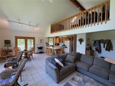 Being Sold TURNKEY! When you walk through the front door your - photo 16
