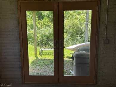 Being Sold TURNKEY! When you walk through the front door your - photo 35