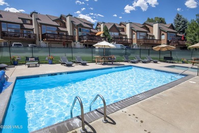 Beautiful, sun-filled 3-bedroom townhome in the heart of Lower - photo 37