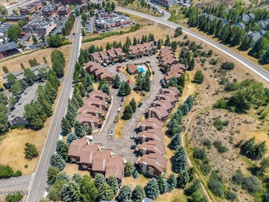 Beautiful, sun-filled 3-bedroom townhome in the heart of Lower - photo 40