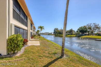 (private lake, pond, creek) Condo For Sale in Venice Florida