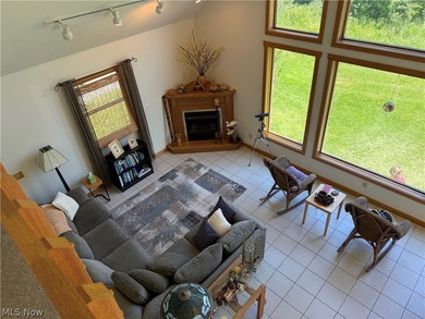 Being Sold TURNKEY! When you walk through the front door your - photo 41