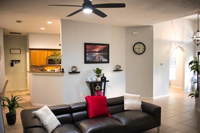 Beautiful 4-Bedroom/3 Bath and Den Home on a Private Lot - - photo 8
