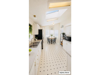Well-maintained and spacious 1996 manufactured home located in - photo 8