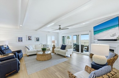 Highly sought-after direct bayfront residence, beautifully - photo 6