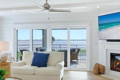 Highly sought-after direct bayfront residence, beautifully - photo 7