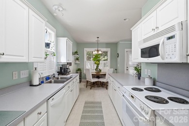 Prime Birkdale Village Location - 3BR/2BA Move-In Ready! Welcome - photo 11
