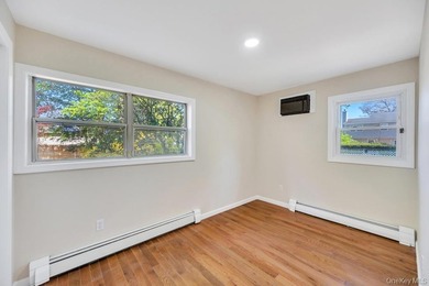 Welcome to this beautifully renovated 6-bedroom, 2-bath Colonial - photo 17