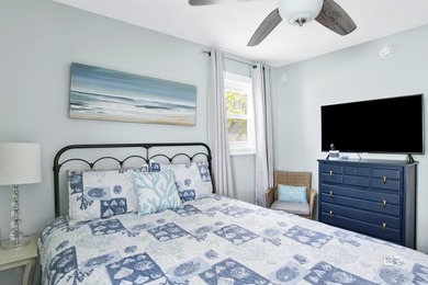 Beautifully upgraded bayfront home on a private road with no - photo 18