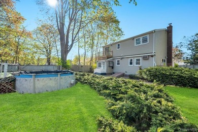 Welcome to this beautifully renovated 6-bedroom, 2-bath Colonial - photo 24