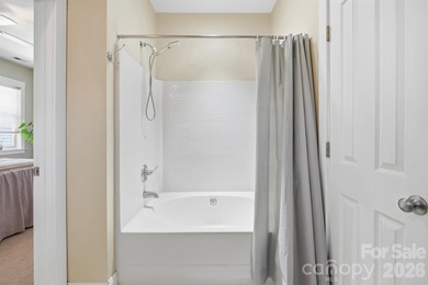 Prime Birkdale Village Location - 3BR/2BA Move-In Ready! Welcome - photo 27