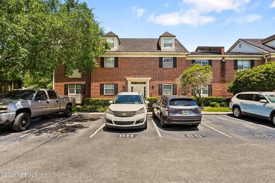 Priced to sell quickly! This turnkey condo at 4915 Baymeadows Rd - photo 1