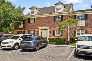 Priced to sell quickly! This turnkey condo at 4915 Baymeadows Rd - photo 2