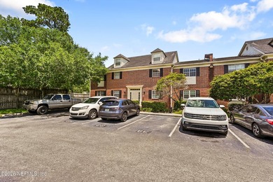 Priced to sell quickly! This turnkey condo at 4915 Baymeadows Rd - photo 3