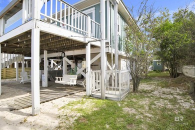 Beautifully upgraded bayfront home on a private road with no - photo 44