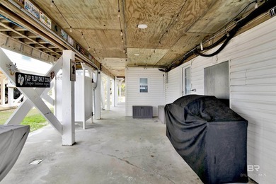 Beautifully upgraded bayfront home on a private road with no - photo 45