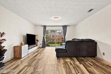 Priced to sell quickly! This turnkey condo at 4915 Baymeadows Rd - photo 5
