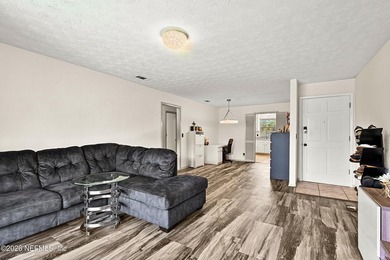 Priced to sell quickly! This turnkey condo at 4915 Baymeadows Rd - photo 8