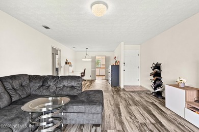 Priced to sell quickly! This turnkey condo at 4915 Baymeadows Rd - photo 9