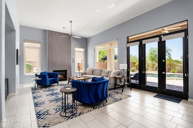 Beautifully updated 4-bedroom + loft, 3-bath residence offering - photo 7