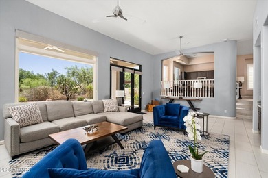 Beautifully updated 4-bedroom + loft, 3-bath residence offering - photo 10