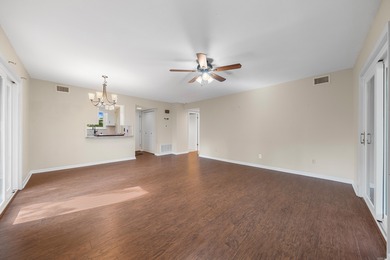 Lake Hamilton Condo with view and access. Start your mornings - photo 12