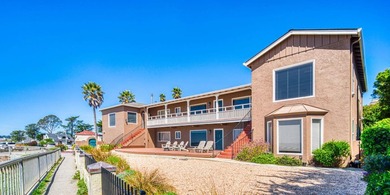 Spectacular Front Row 4 unit Apartment Building directly - photo 1