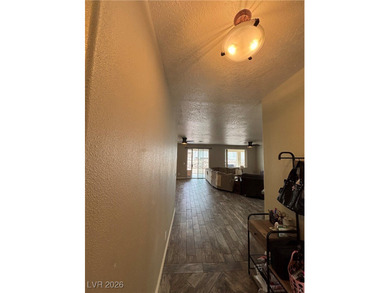 Welcome to a spacious single-story home in the desirable Cottage - photo 3