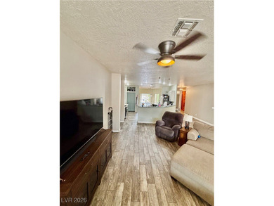 Welcome to a spacious single-story home in the desirable Cottage - photo 6