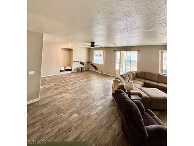 Welcome to a spacious single-story home in the desirable Cottage - photo 9