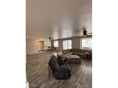 Welcome to a spacious single-story home in the desirable Cottage - photo 10