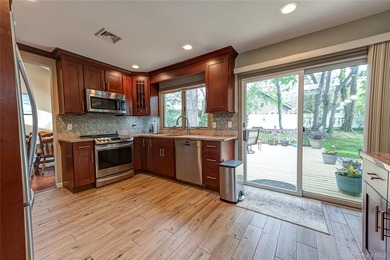 Impeccably maintained 2,000 sq. ft. move-in ready Splanch set on - photo 11