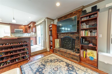 Impeccably maintained 2,000 sq. ft. move-in ready Splanch set on - photo 15