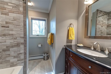 Impeccably maintained 2,000 sq. ft. move-in ready Splanch set on - photo 20