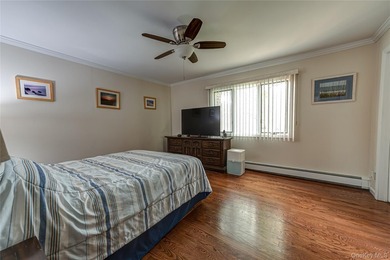 Impeccably maintained 2,000 sq. ft. move-in ready Splanch set on - photo 21