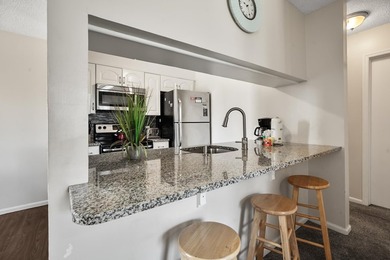 Welcome to your perfect Myrtle Beach retreat! Just steps from - photo 30