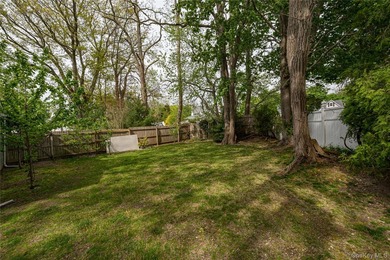 Impeccably maintained 2,000 sq. ft. move-in ready Splanch set on - photo 31