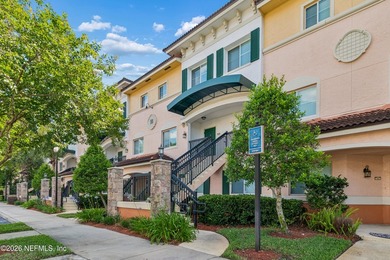 Priced below market! Move-in ready 2BR/2.5BA condo in Il - photo 3
