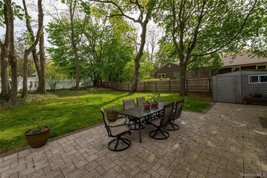 Impeccably maintained 2,000 sq. ft. move-in ready Splanch set on - photo 34