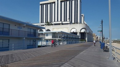 Pool-facing, fully renovated studio at Seashore Club - photo 11