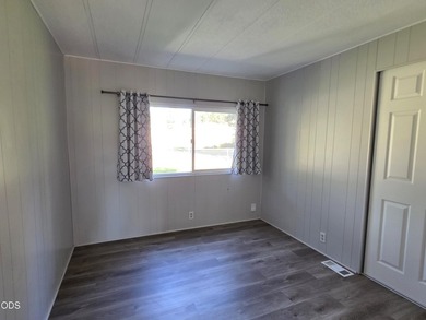 Welcome home to this beautifully maintained 3-bedroom - photo 23