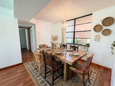 Convenient first-floor 2 bedroom, 2 bath split-plan condo with - photo 3