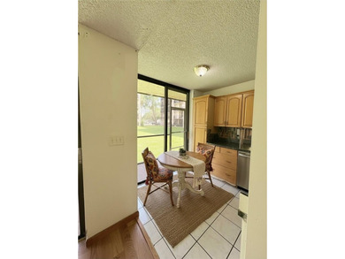 Convenient first-floor 2 bedroom, 2 bath split-plan condo with - photo 4