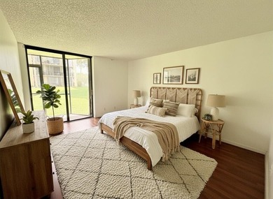 Convenient first-floor 2 bedroom, 2 bath split-plan condo with - photo 6