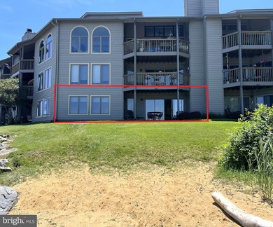 OPEN Sunday 10 -12 NOOON === WATERFRONT= ONE BEDROOM *C* FLOOR - photo 3